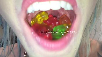 Gummy bear vore