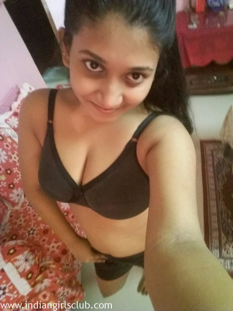 Desi indian girl rashmi