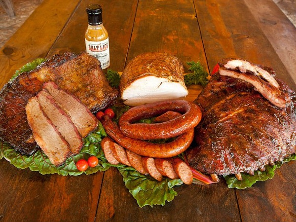 Salt lick autin