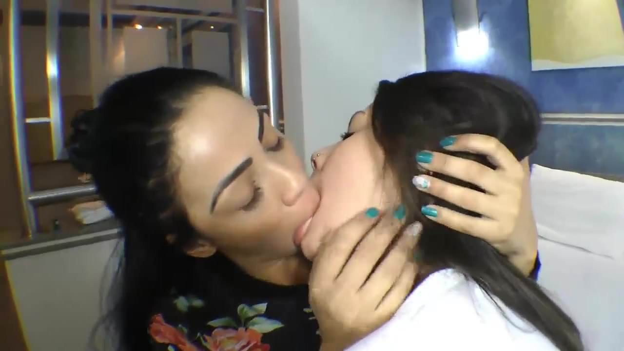 Latinas lesbians kissing very